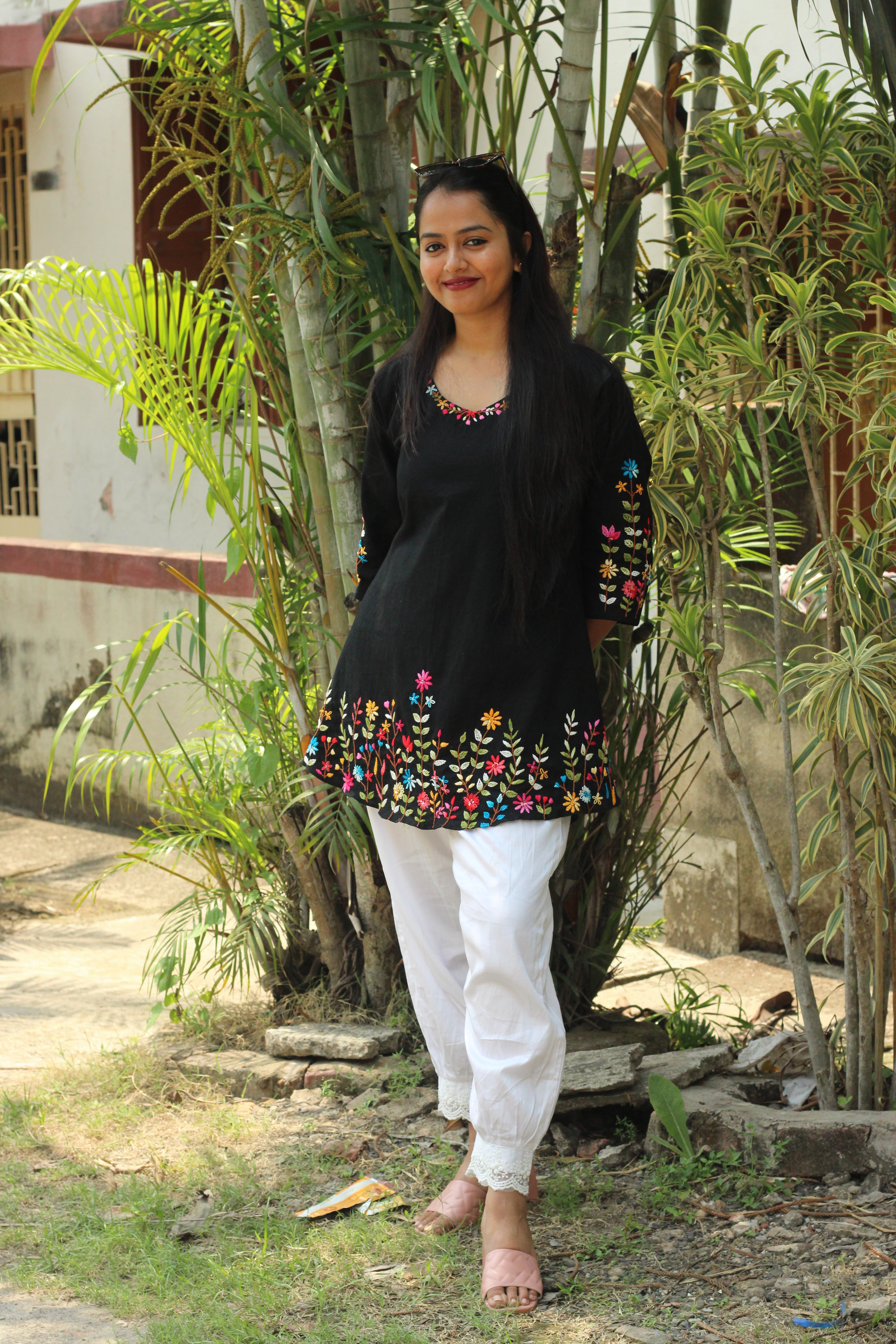 Blossom Short Kurta 🖤