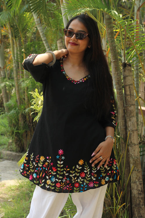 Blossom Short Kurta 🖤