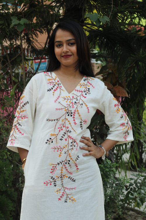 Resham Vali White Kurta🤍