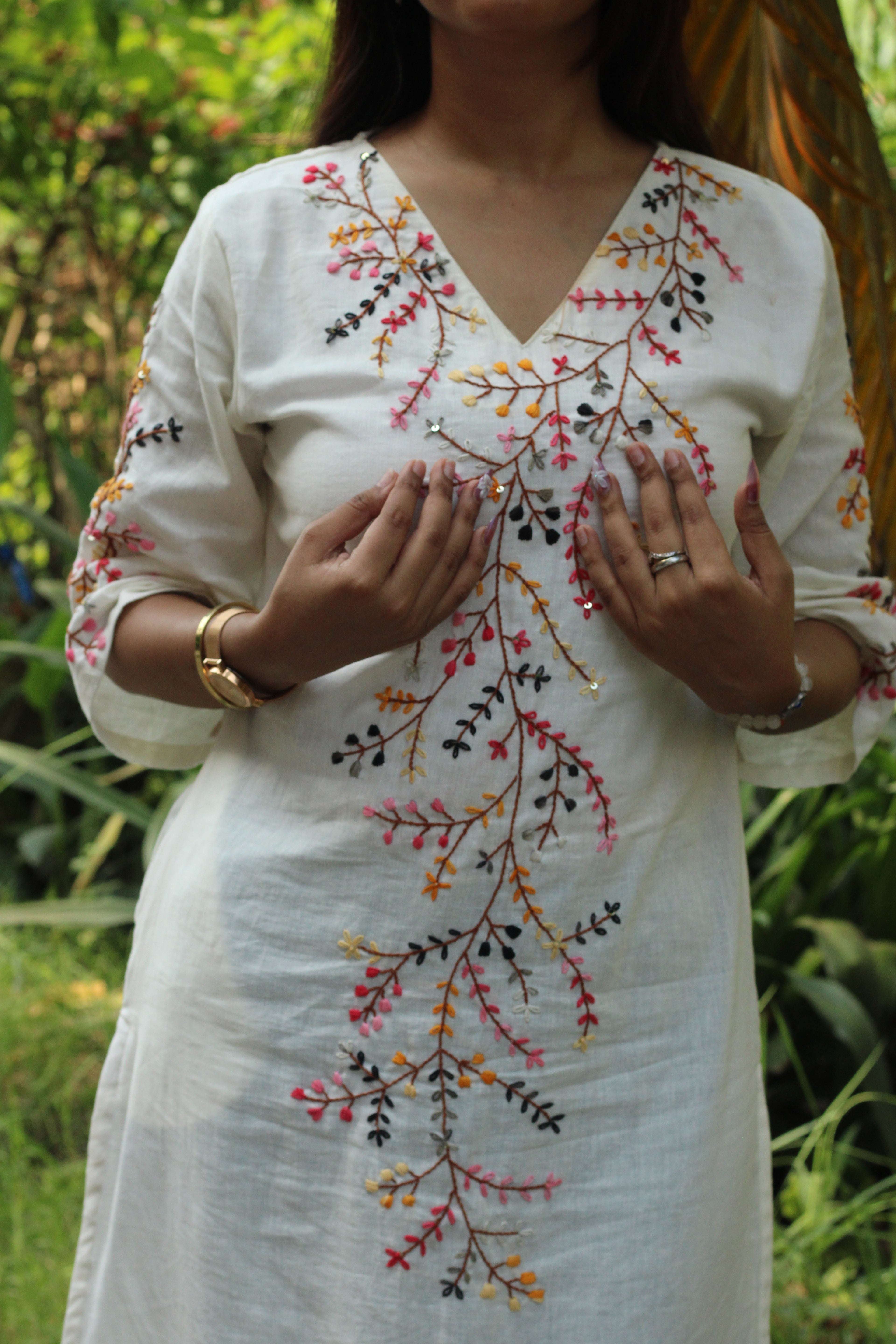 Resham Vali White Kurta🤍